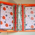 Тематичен мини албум в оранжево и черно за 40 снимки