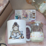 чаша, 3 магнитни книгоразделителя и ароматна свещ с аромат по избор