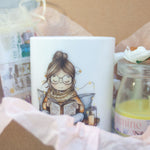 Детайли от комплекта – чаша, свещ и книгоразделители