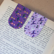 Комплект от два магнитни книгоразделителя с лилав дизайн и весели духчета